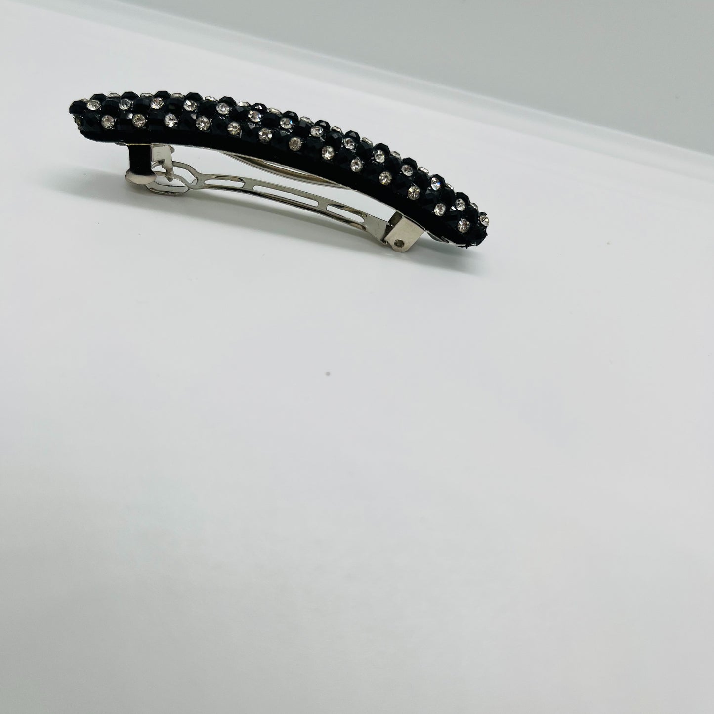 Black And White Hair Claw Clips Elegant Love Design Hair Barrettes Ornament Large Hair Catch Clips