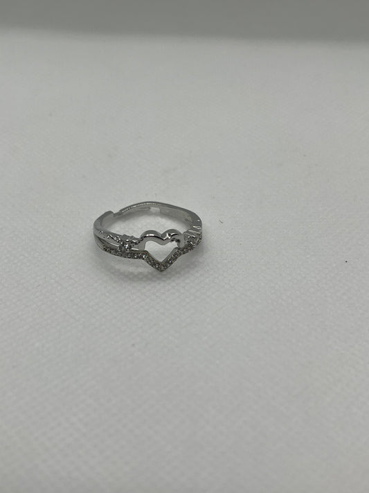 Elegant Heart Shape Silver Ring