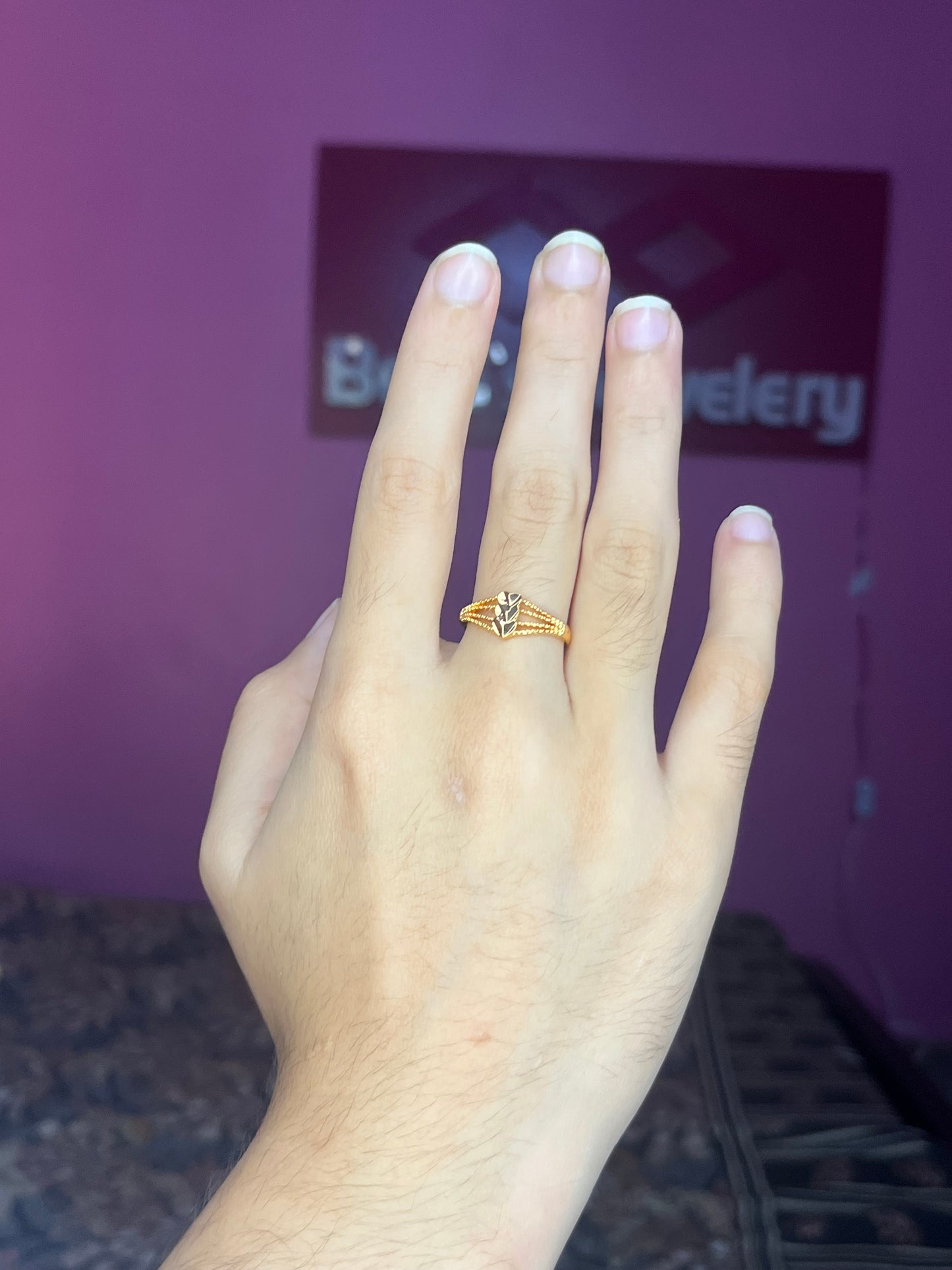 Elegant Gold Ring