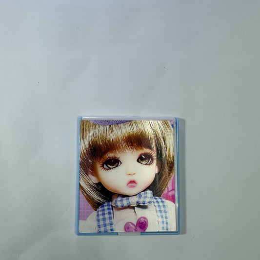 Pocket mirror with dolls