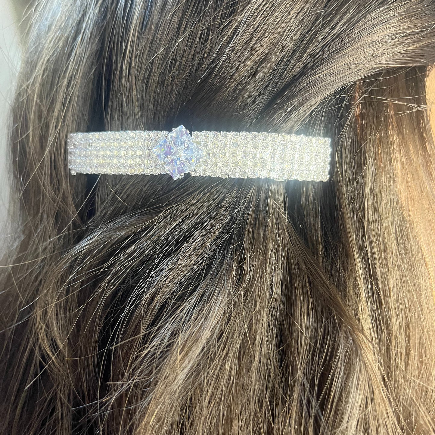 Sweet Pearl Rhinestone Butterfly Glisten Clip Back Head Korea
