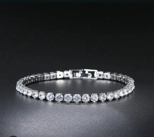 Classic Round Cut Diamond Tennis Bracelet