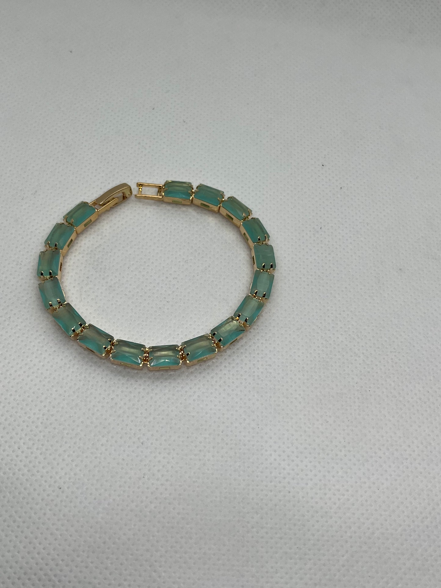 Wondrous Green Ovals Bracelet