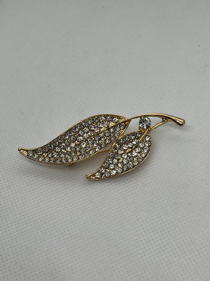 Leave Style Brooch