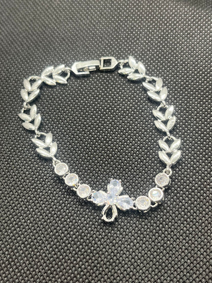 White Flower Stone Silver Bracelet