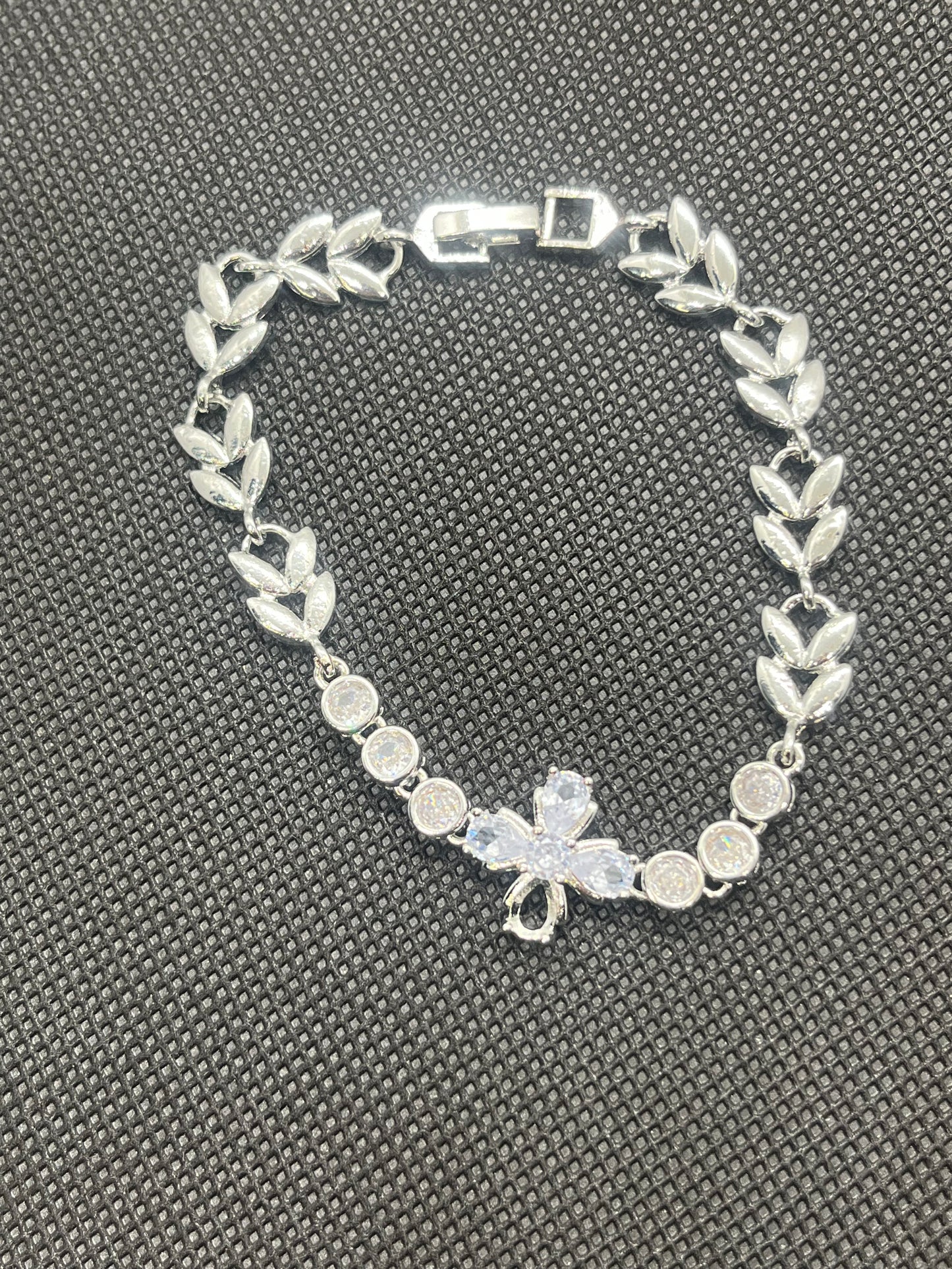 White Flower Stone Silver Bracelet