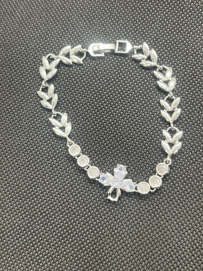 White Flower Stone Silver Bracelet