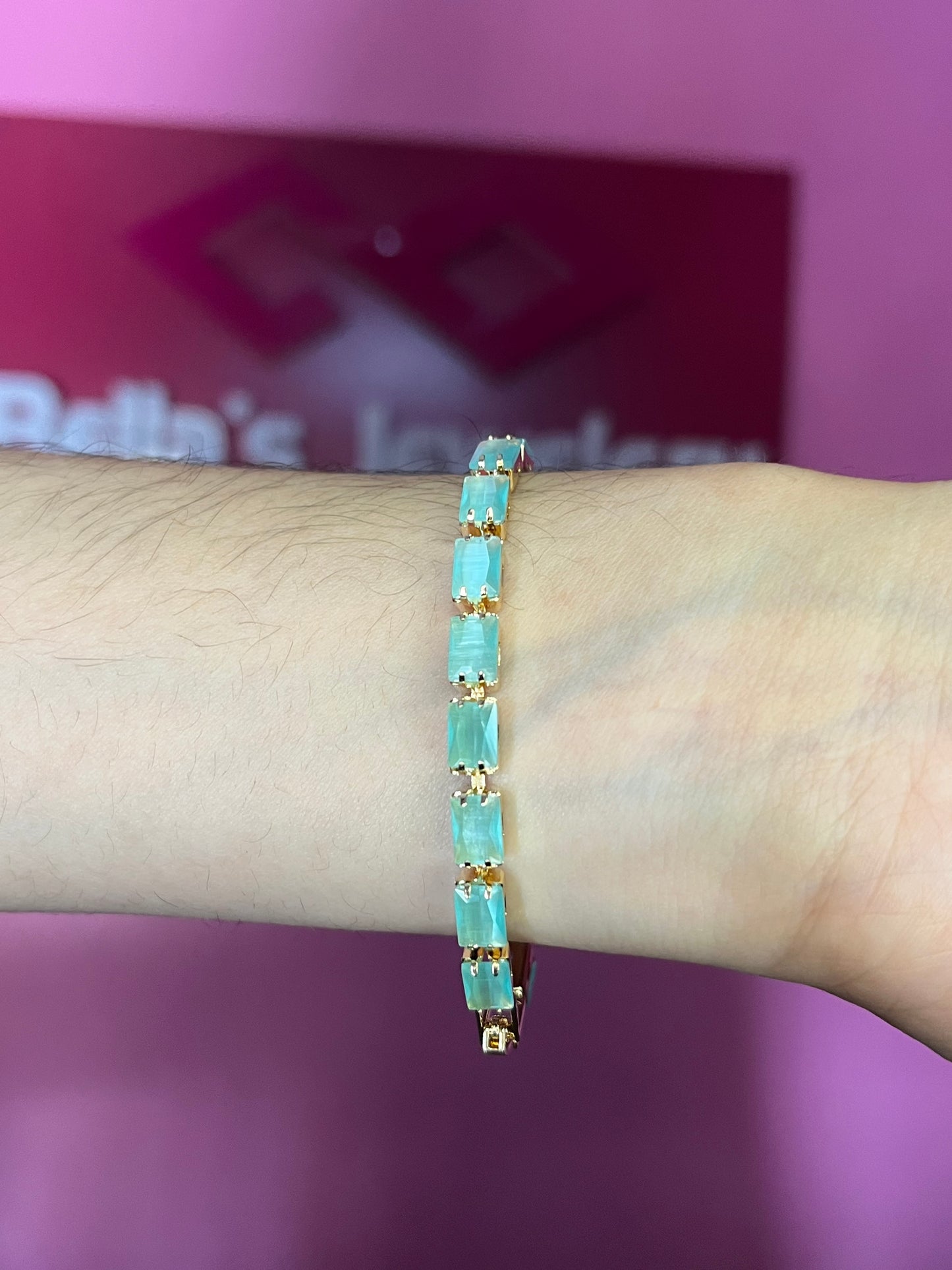 Wondrous Green Ovals Bracelet