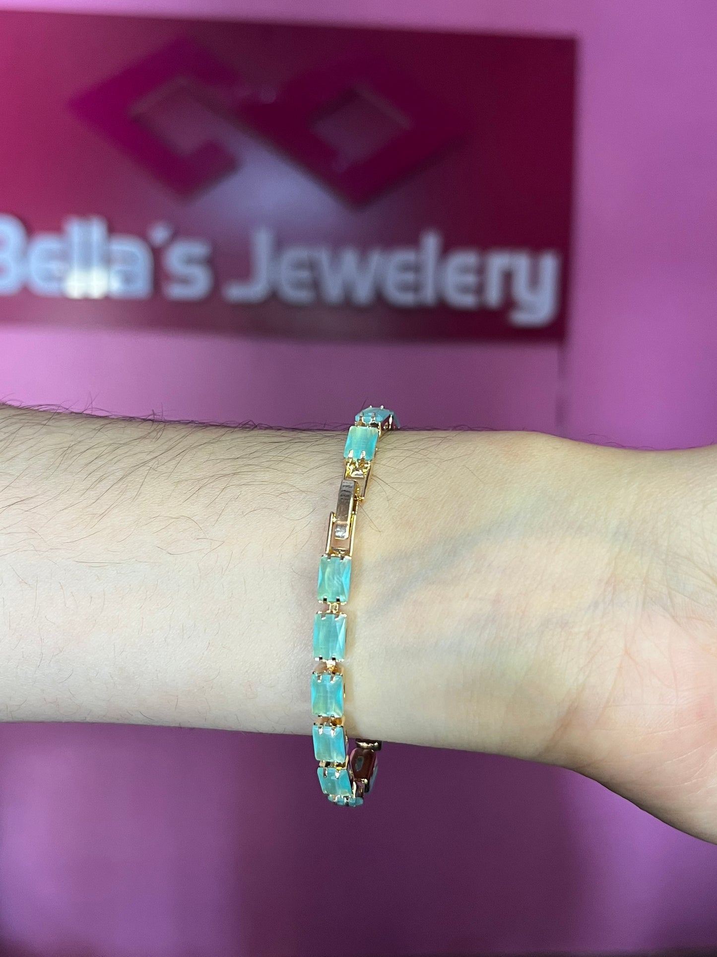 Wondrous Green Ovals Bracelet